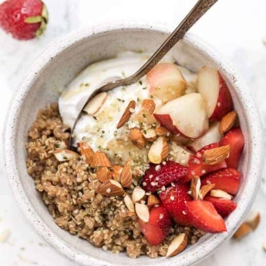 Strawberry & Peach Quinoa Breakfast Bowls - Simply Quinoa