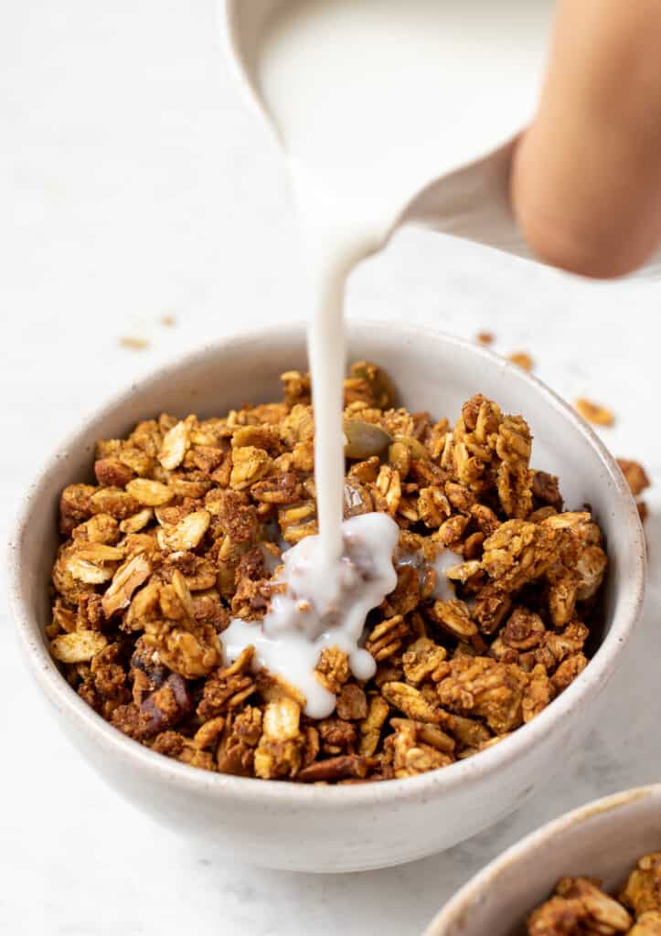 Healthy Pumpkin Granola {Vegan + GF} - Simply Quinoa