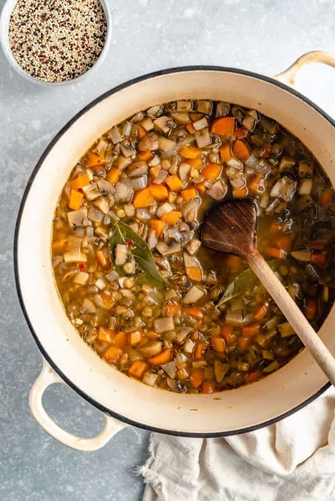 One-Pot Lentils And Quinoa {V & GF} - Simply Quinoa