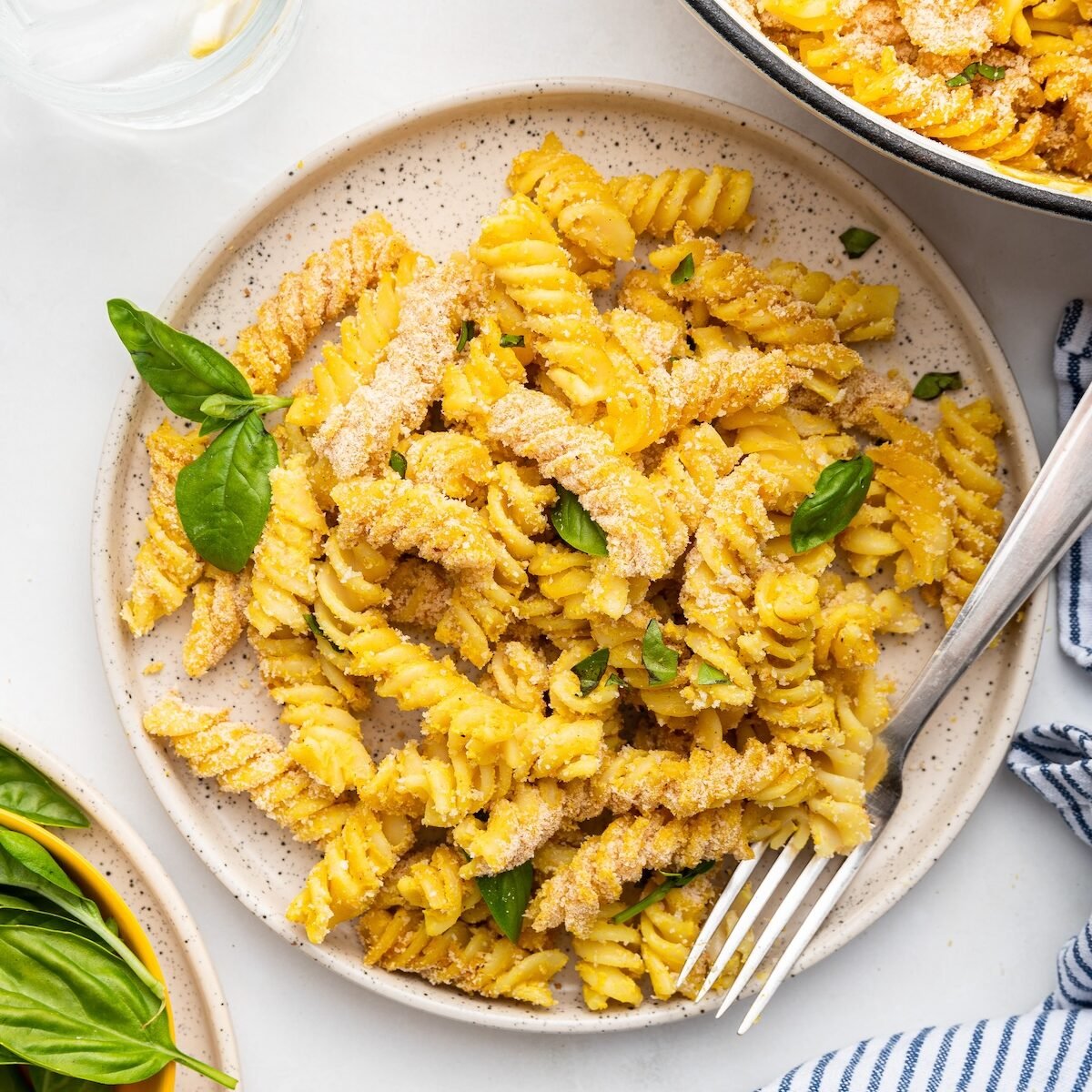 Baked Vegan Mac and Cheese Recipe - Simply Quinoa