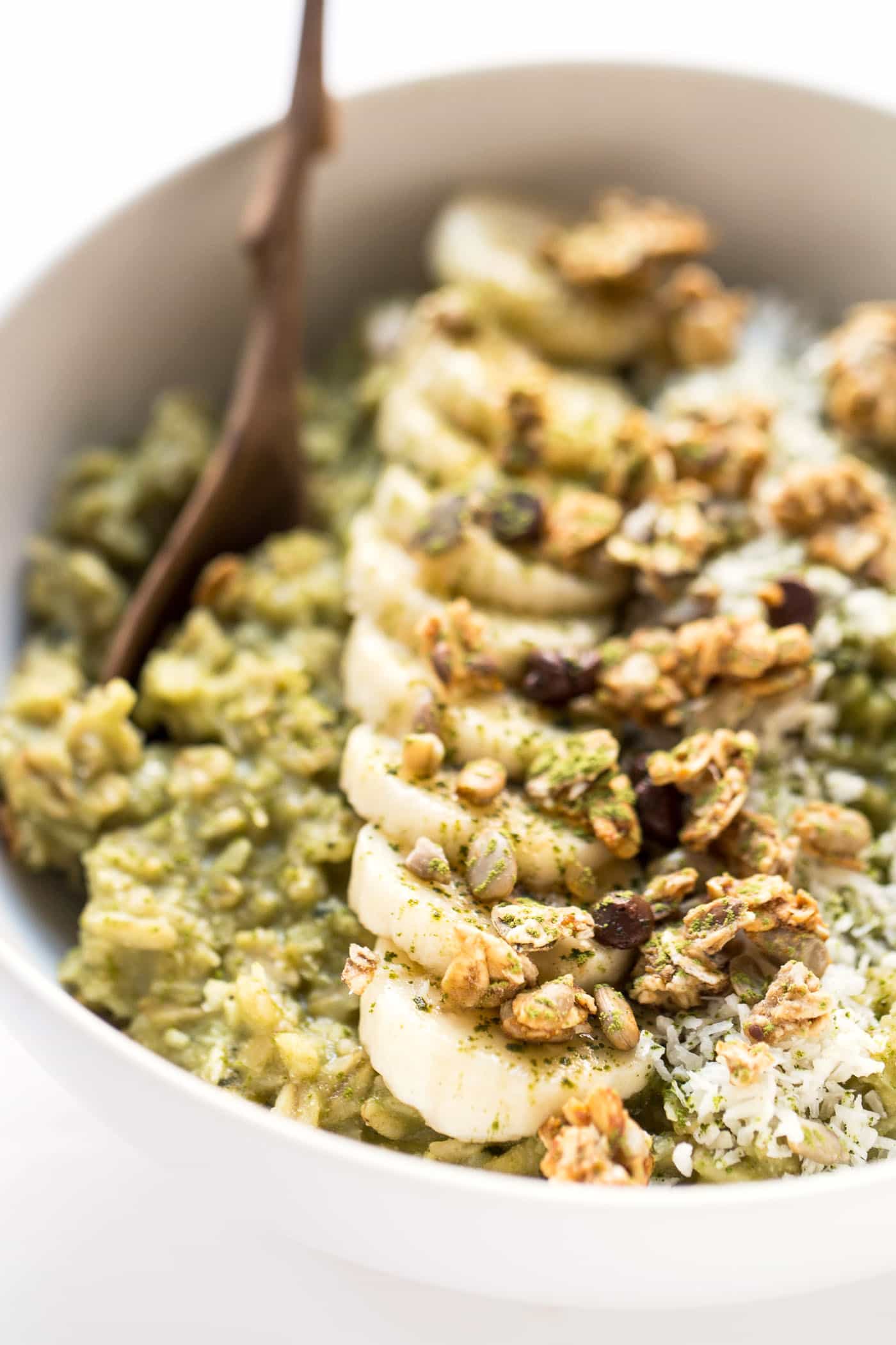 creamy-coconut-matcha-oatmeal-simply-quinoa