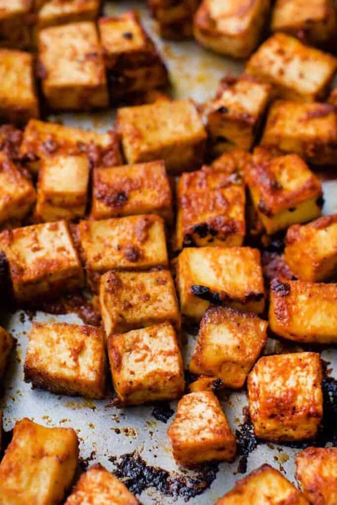 Meal Prep Chipotle Tofu Quinoa Bowls - Simply Quinoa