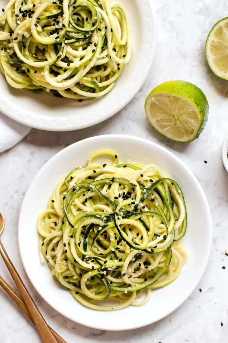 https://www.simplyquinoa.com/wp-content/uploads/2019/06/garlic-sesame-zucchini-noodles-4.webp