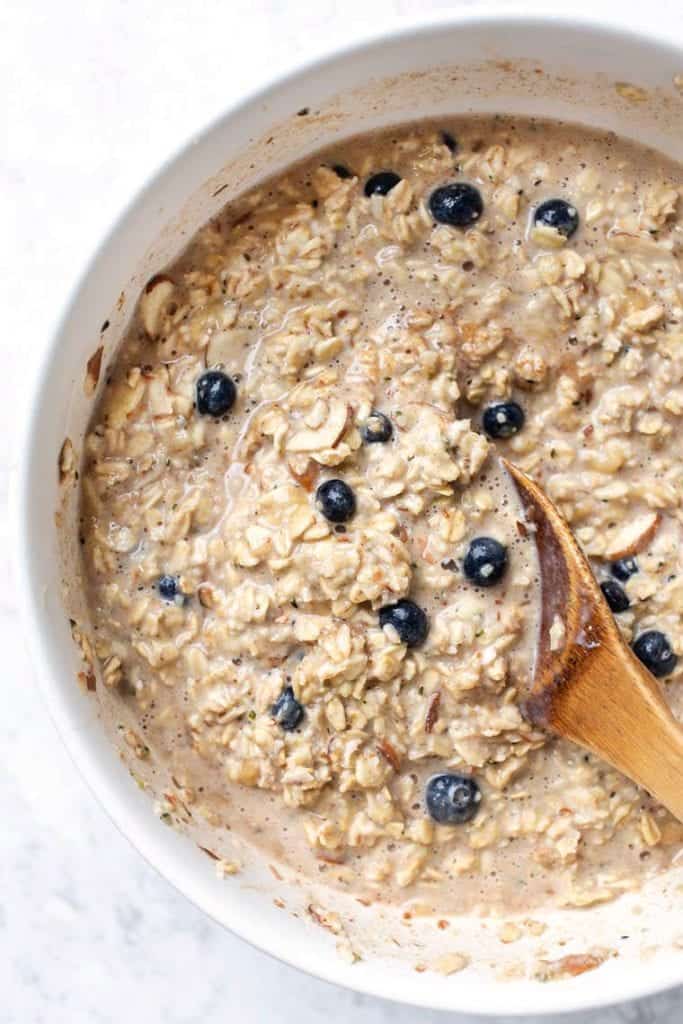 Blueberry Banana Baked Protein Oatmeal | Simply Quinoa