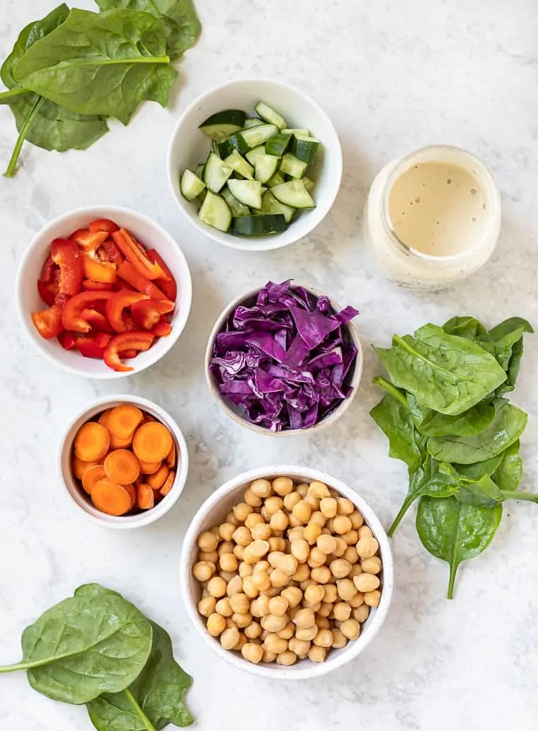 https://www.simplyquinoa.com/wp-content/uploads/2020/09/rainbow-vegetable-mason-jar-salad.webp