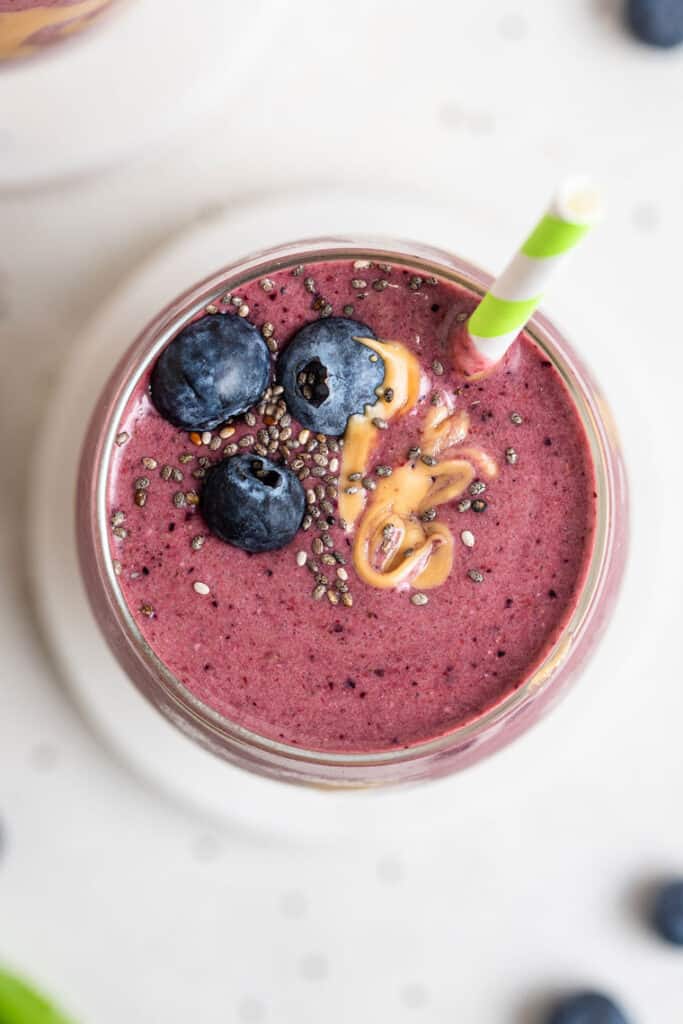 Peanut Butter & Jelly Smoothie [High Protein] - Simply Quinoa