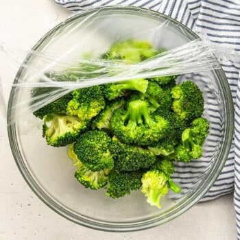 How to Cook Broccoli in the Microwave - Simply Quinoa