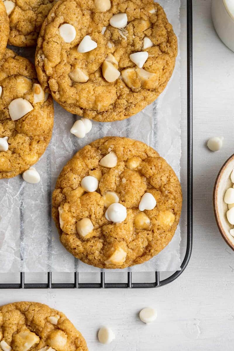 White Chocolate Macadamia Nut Cookies | Simply Quinoa