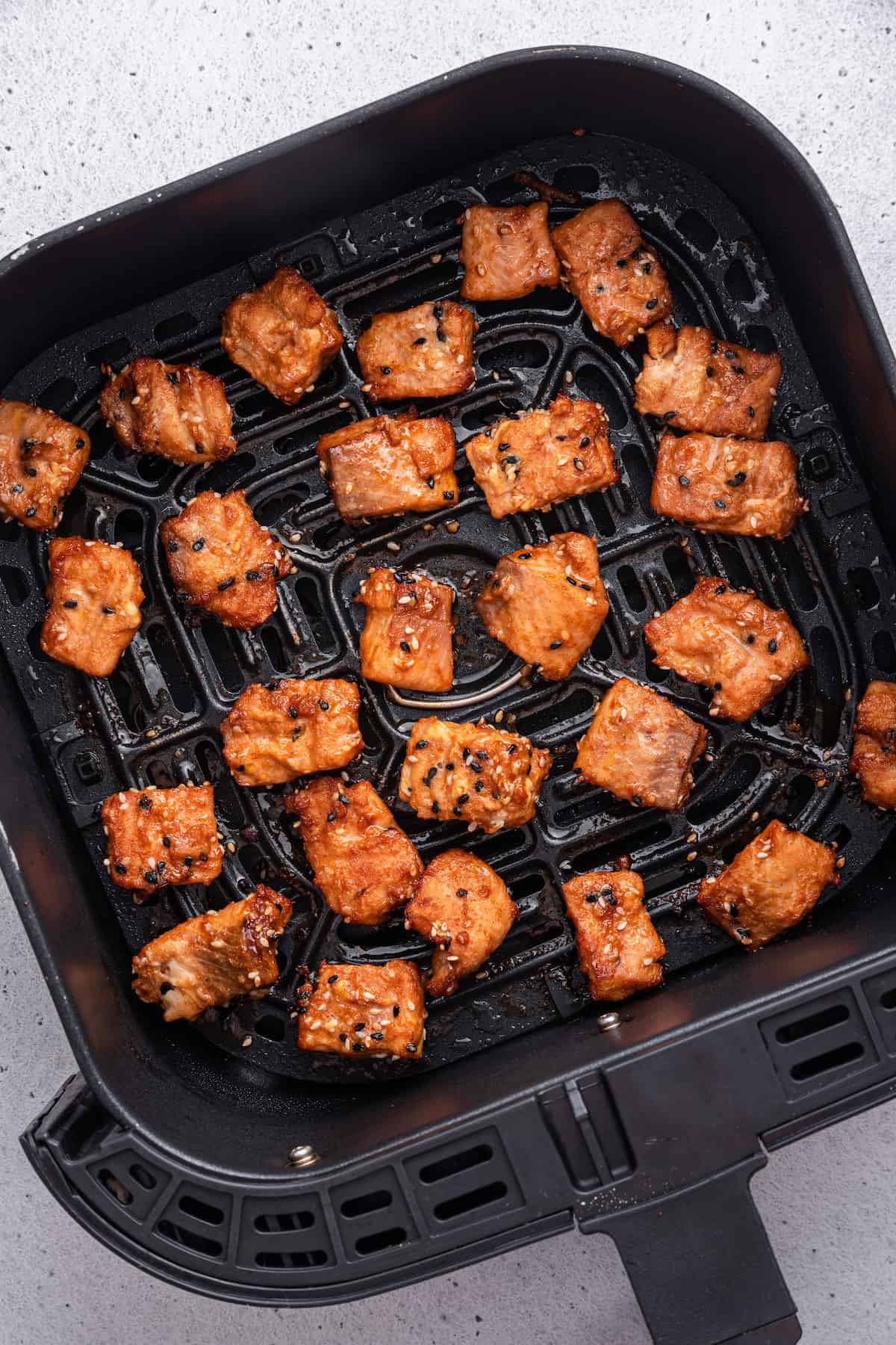 10-Minute Blackened Air Fryer Salmon Bites - Skinnytaste