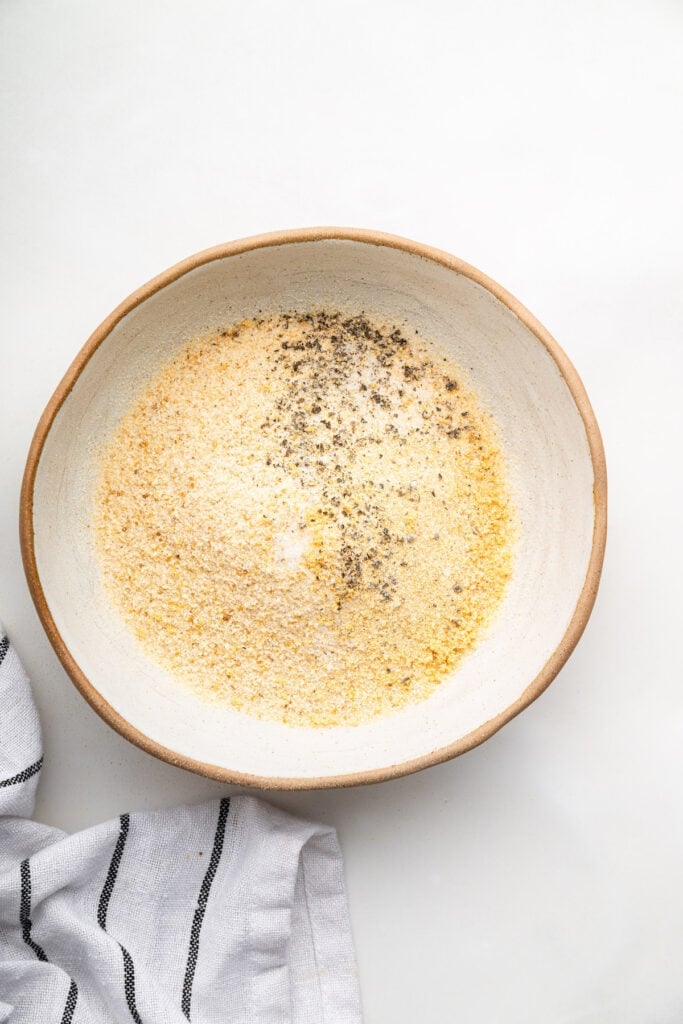 Breadcrumb mixture for homemade chicken nuggets